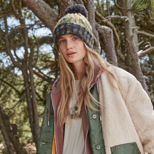 Corkscrew Pom Pom Beanie Thumbnail